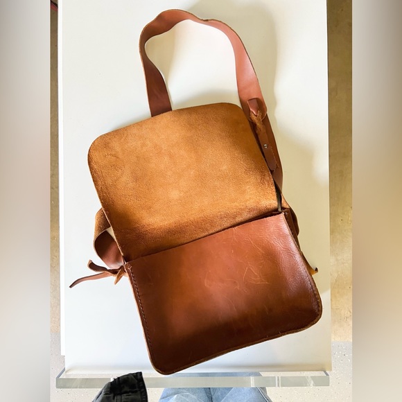 Handmade Leather Purse with Shoulder Strap - Picture 5 of 15